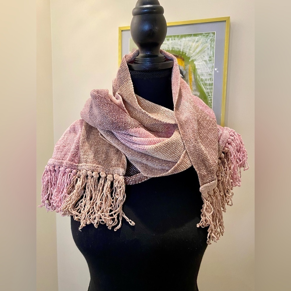 🆕 NWOT / Marcia Hammond handwoven velvety  chenille pastels scarf 🧣 - Picture 8 of 10